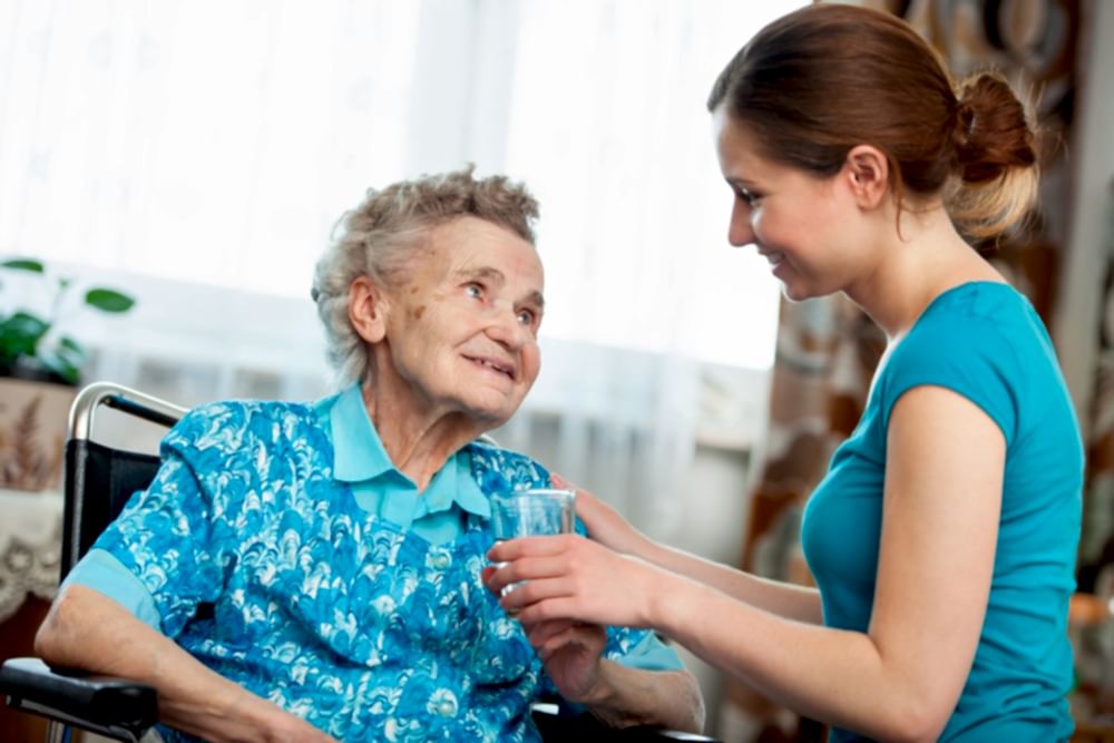 уход за пенсионеркой